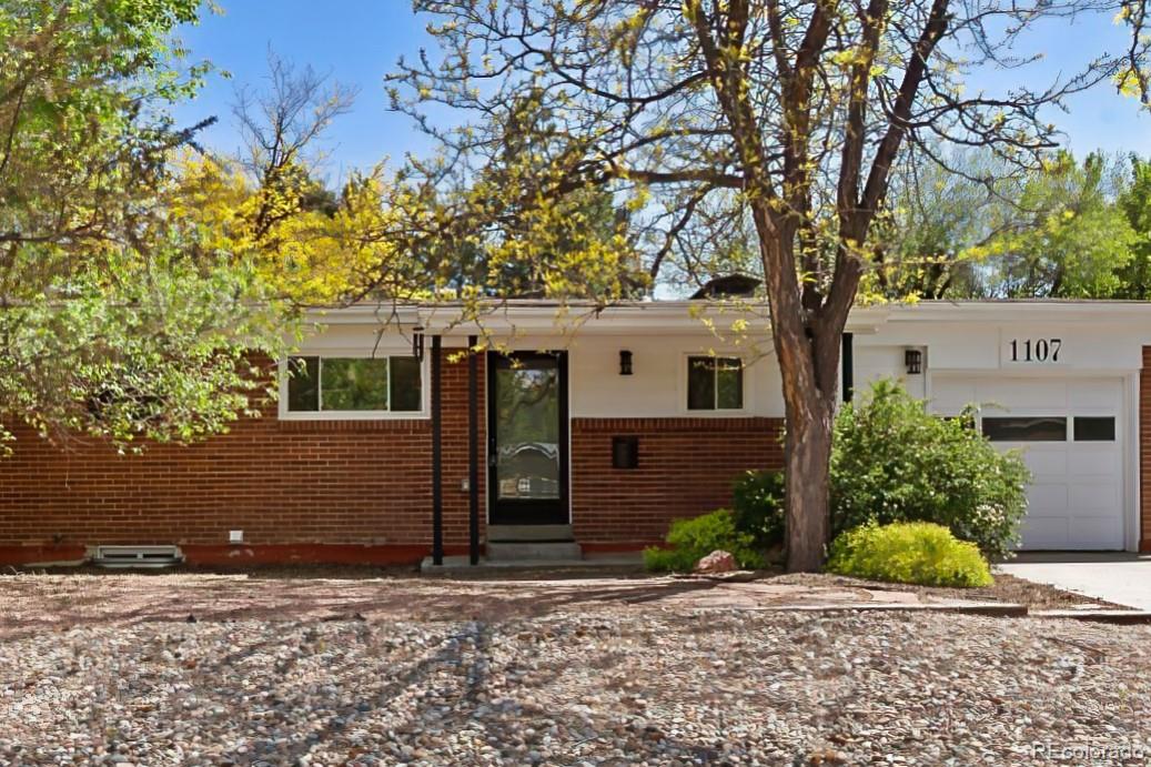 1107 Parkview Boulevard