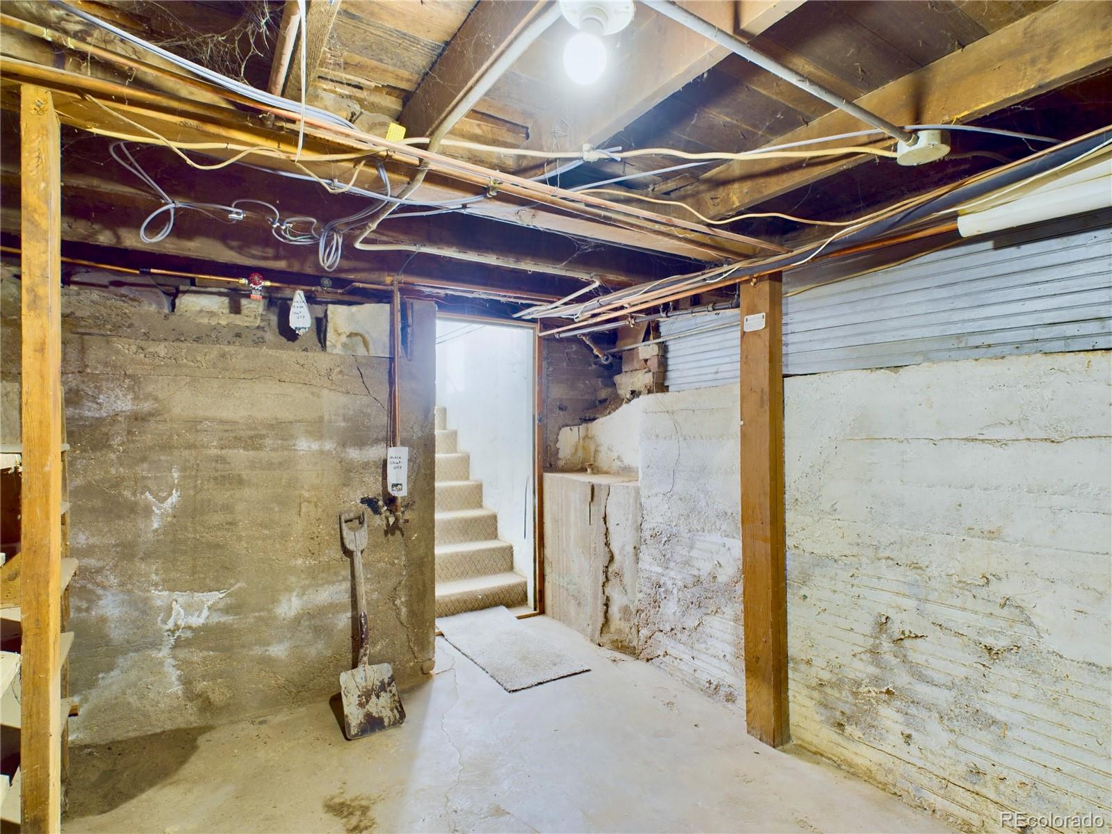 1207 Claremont Avenue