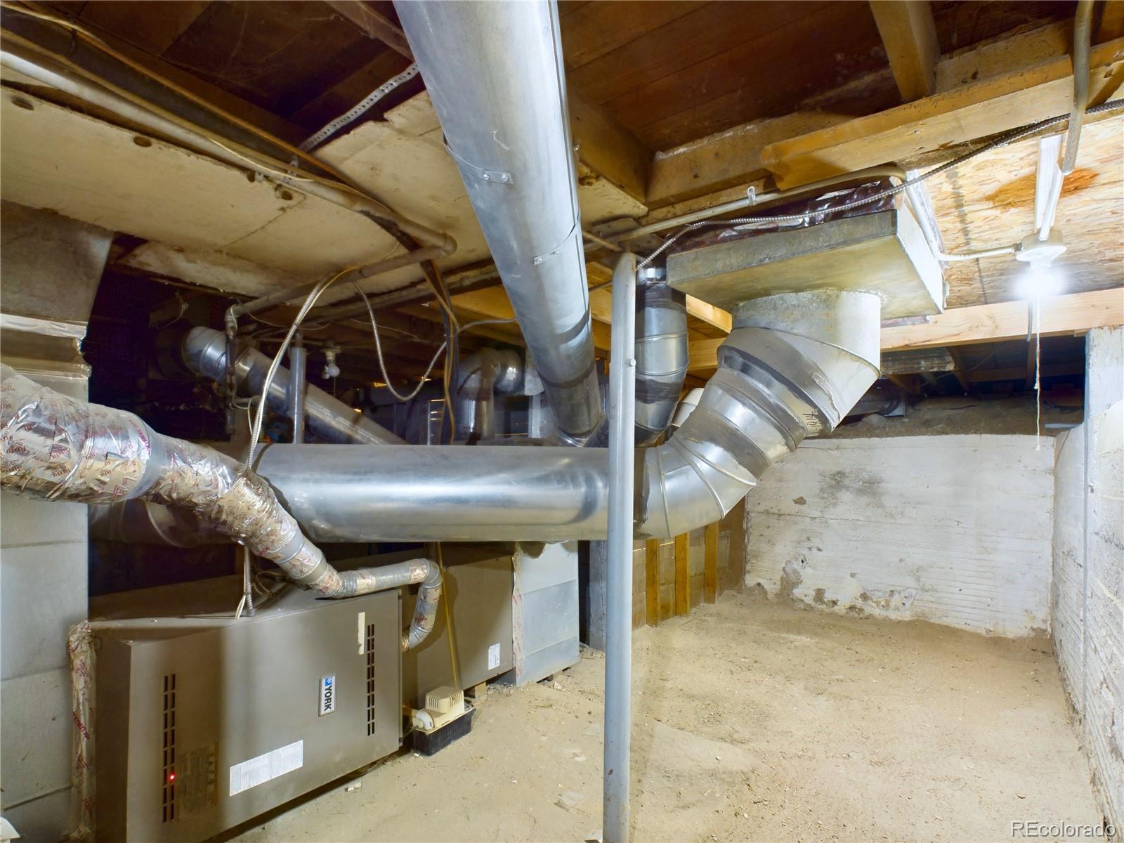 1207 Claremont Avenue