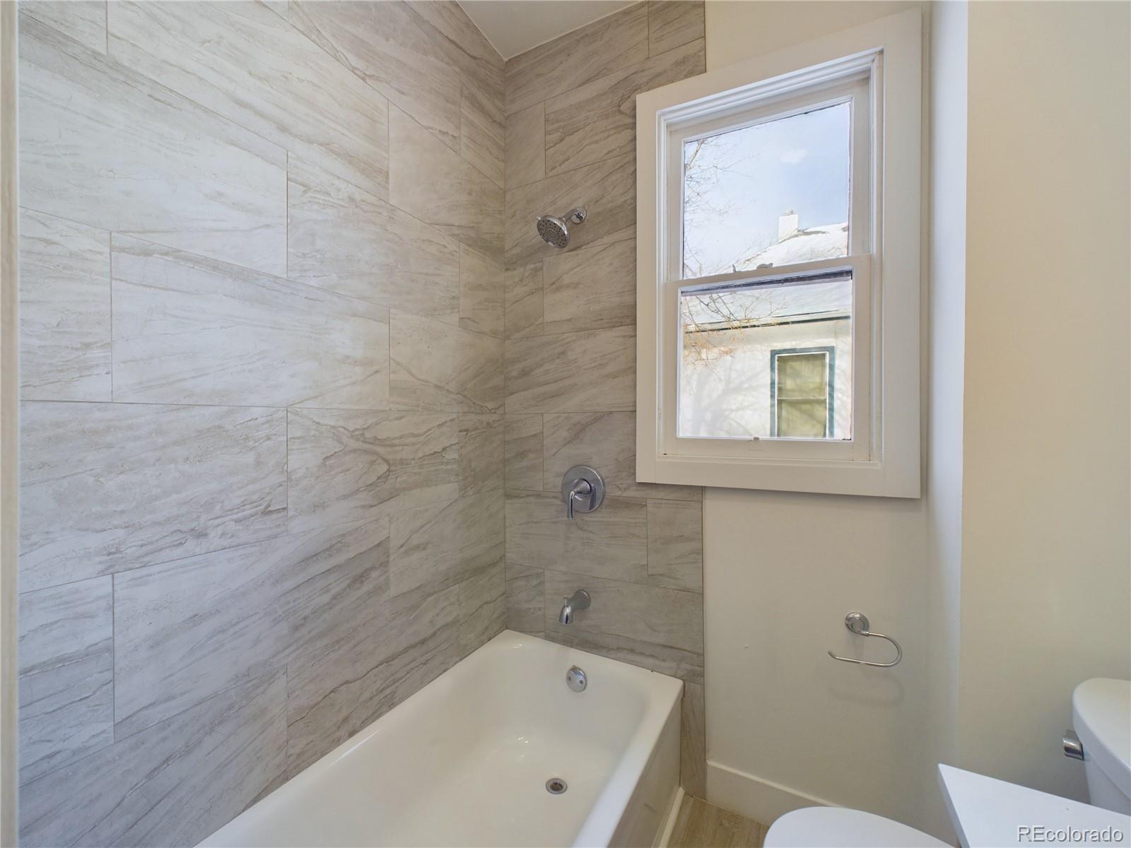 1207 Claremont Avenue