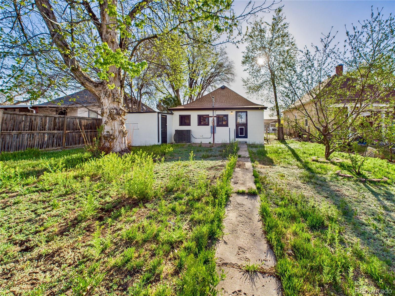 1207 Claremont Avenue