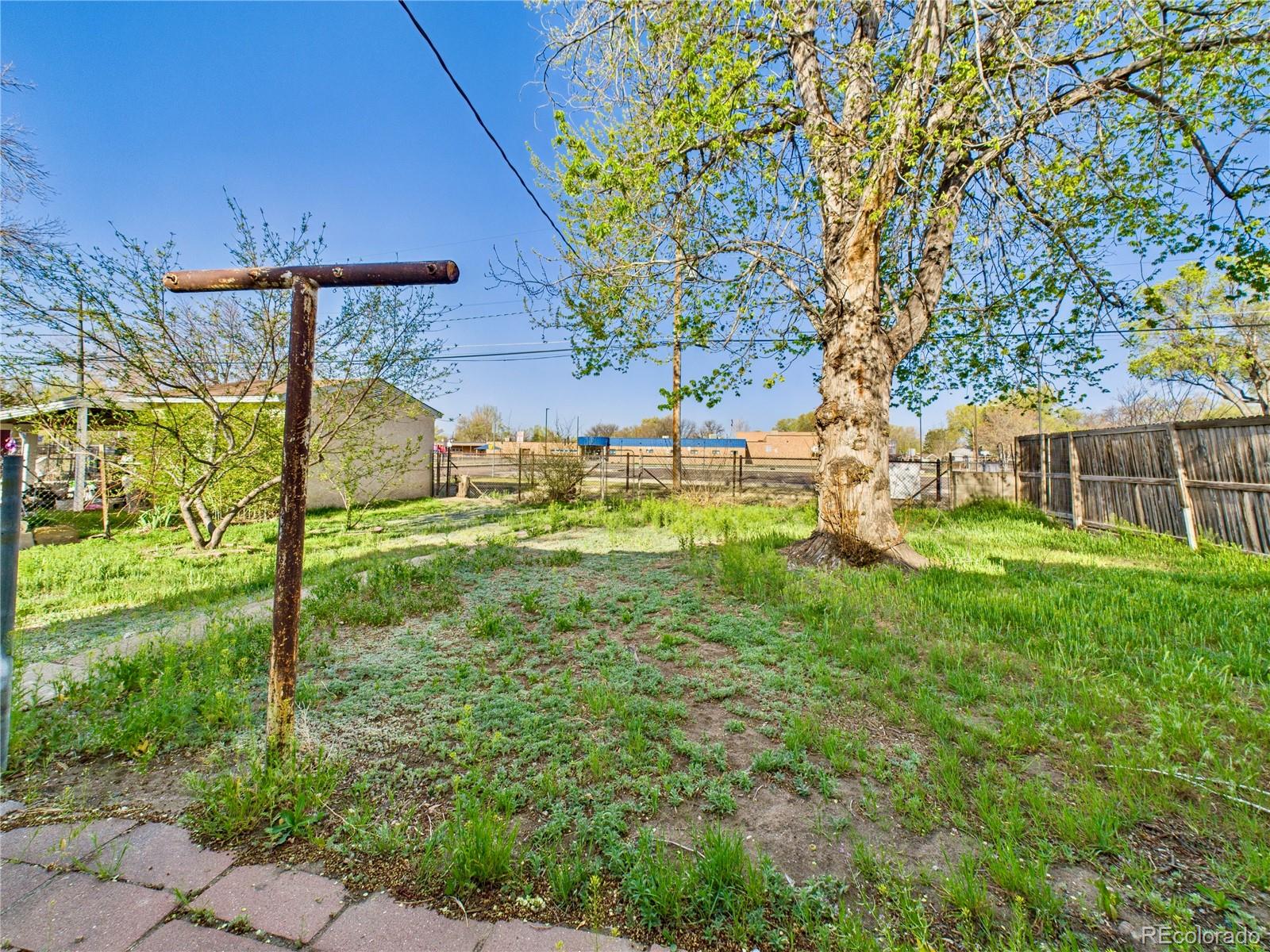 1207 Claremont Avenue