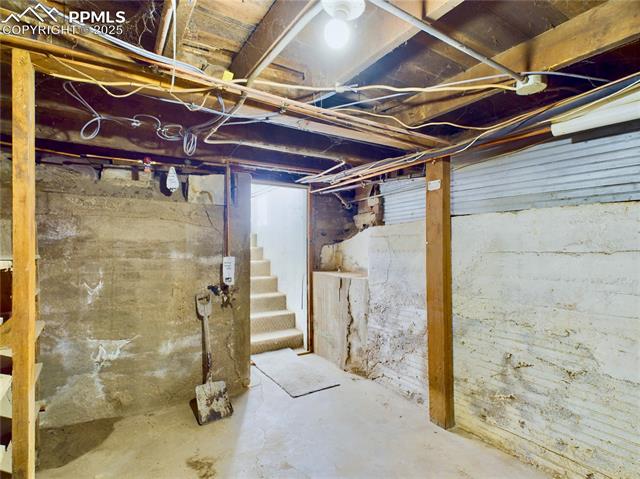 1207 Claremont Avenue