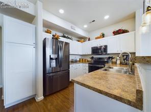 4332 Alder Springs View
