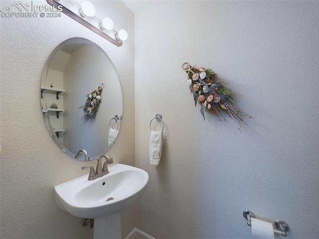 4332 Alder Springs View