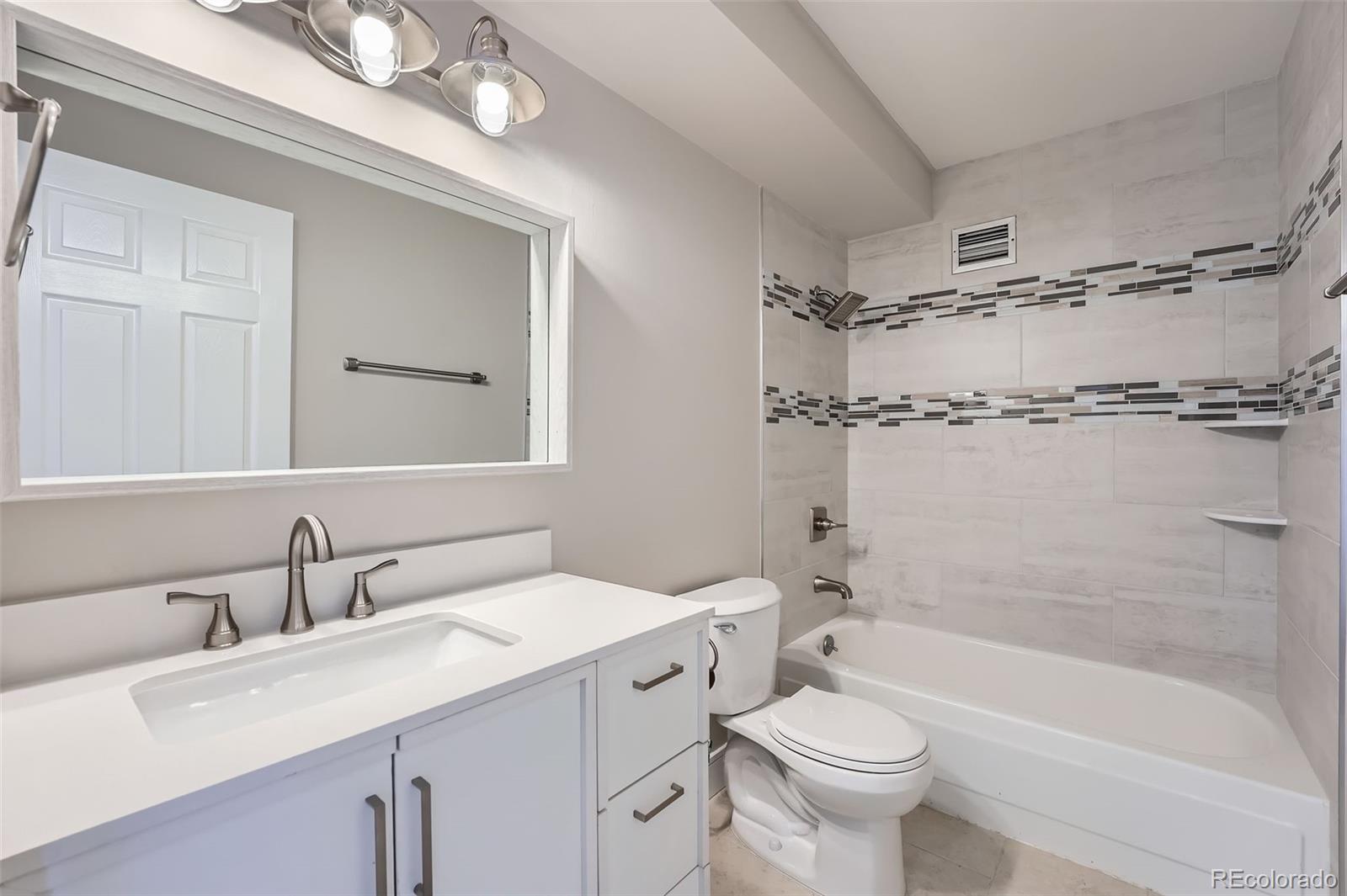 3184 S Heather Gardens Way Unit: 302