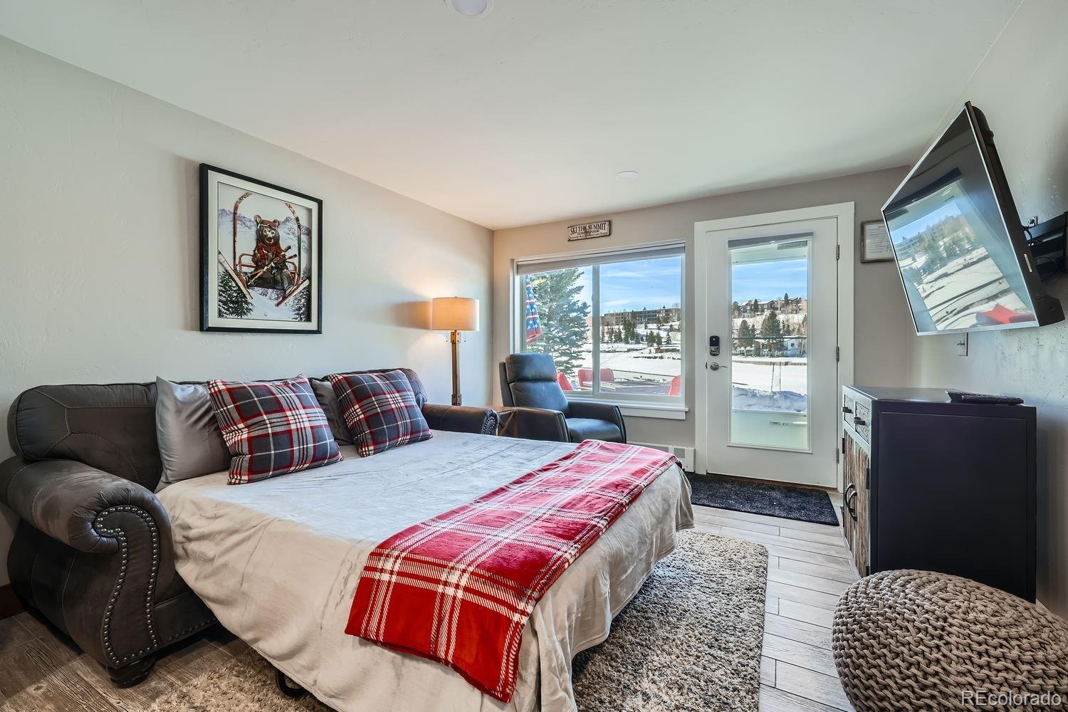 414 Tenderfoot Street Unit: 11