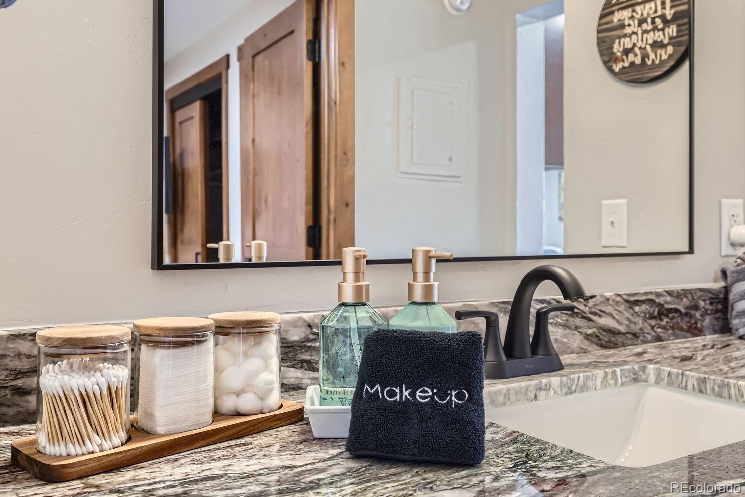 414 Tenderfoot Street Unit: 11