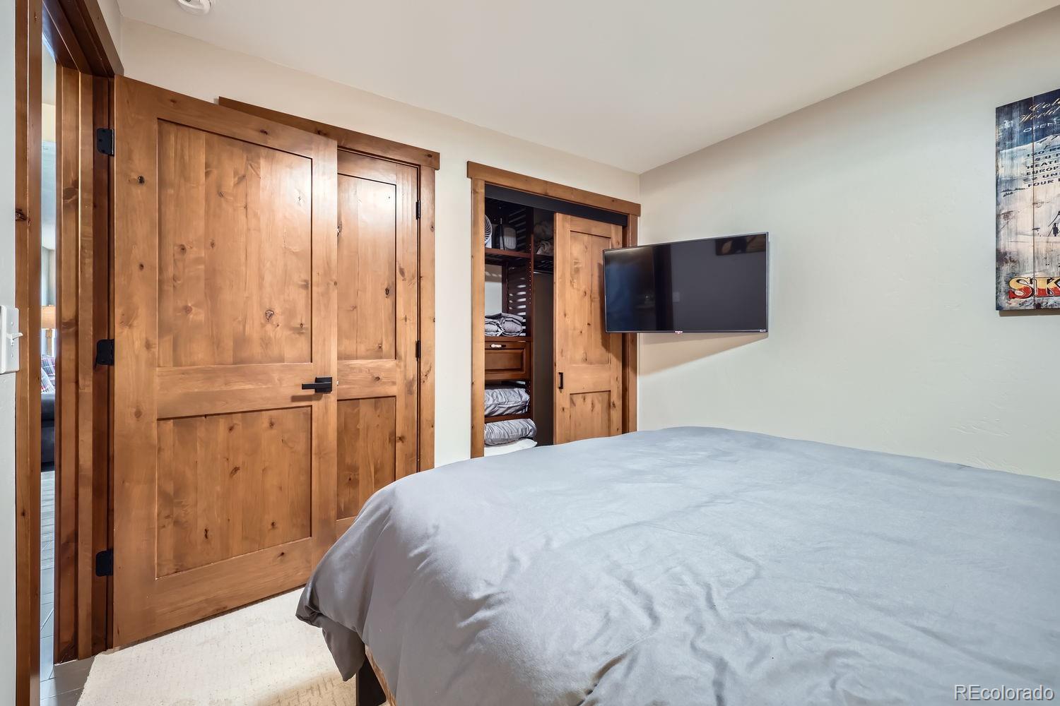 414 Tenderfoot Street Unit: 11