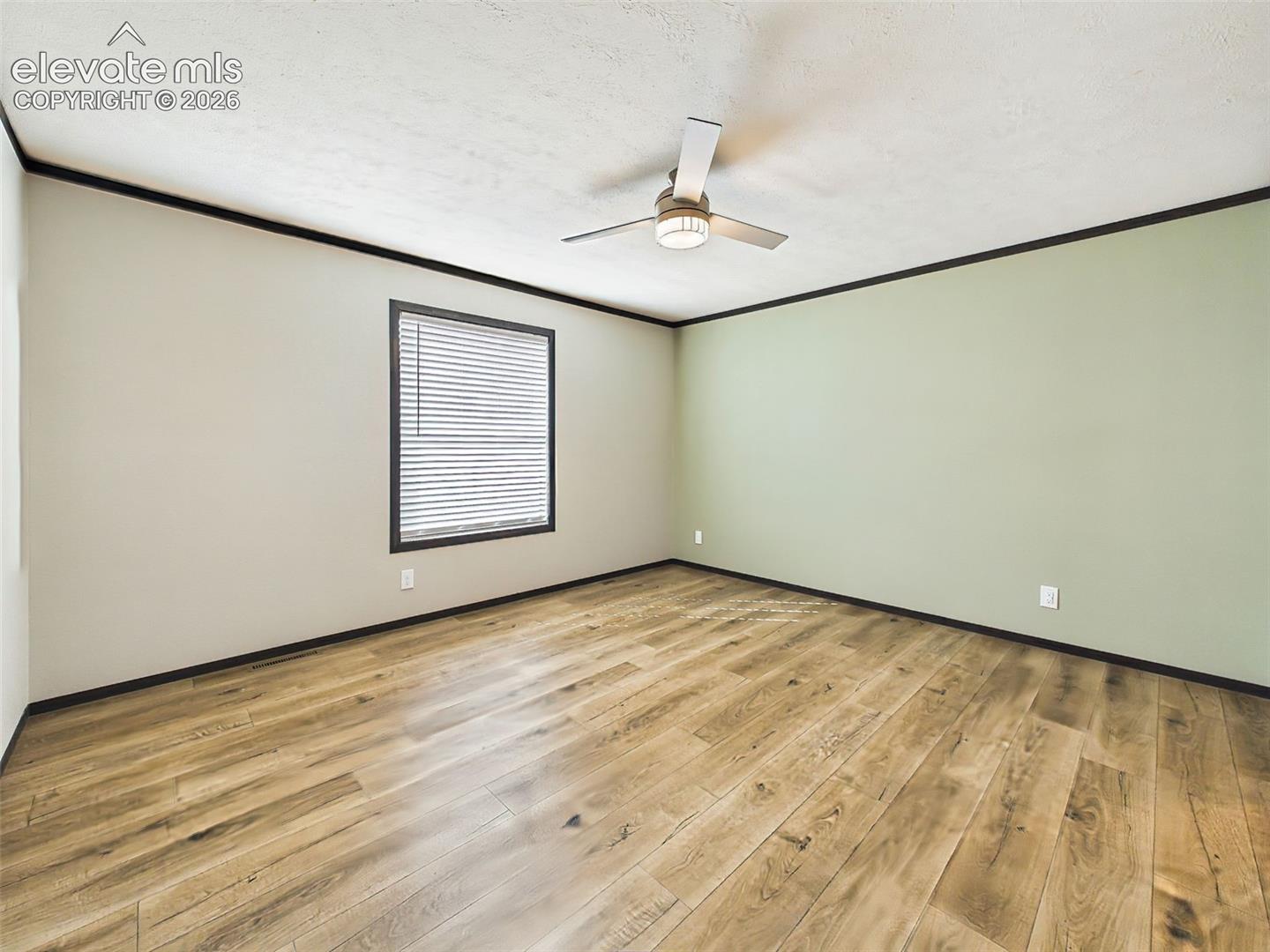 354 E Stewart Drive