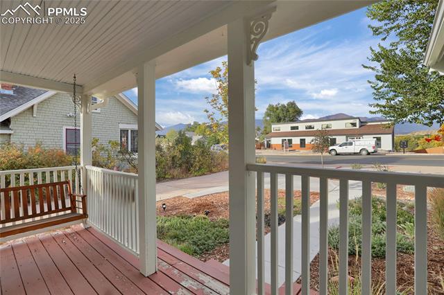 2519 N Cascade Avenue