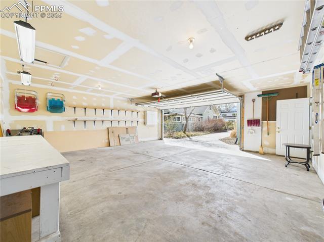 2519 N Cascade Avenue