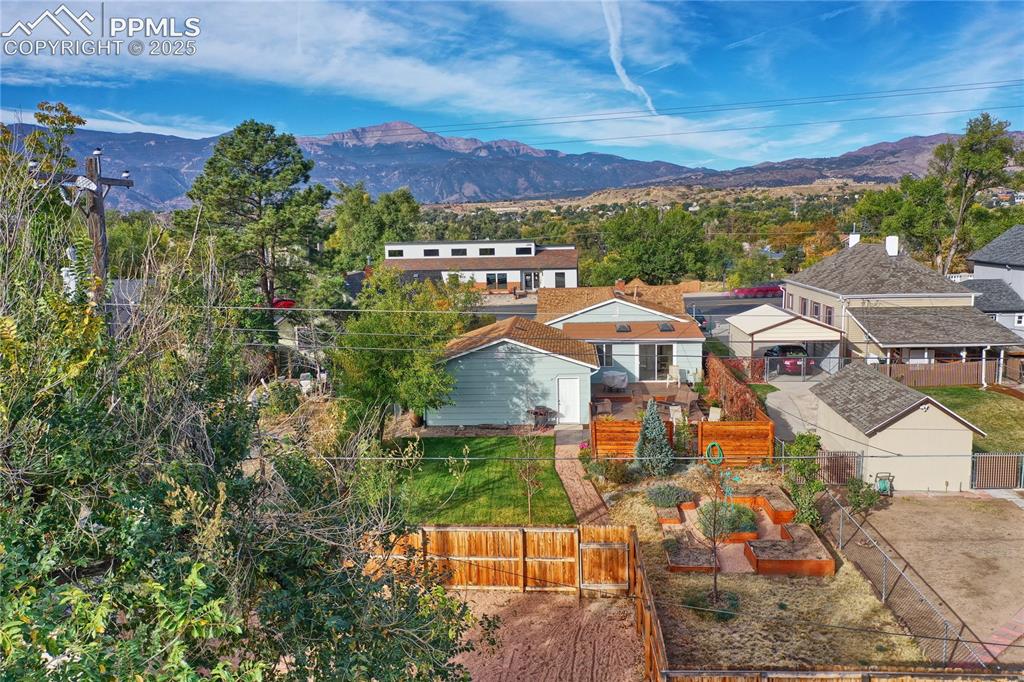 2519 N Cascade Avenue