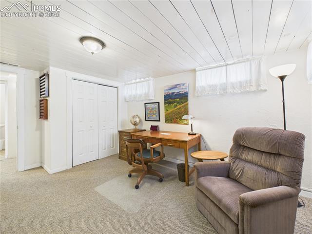 2519 N Cascade Avenue