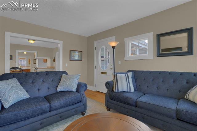 2519 N Cascade Avenue