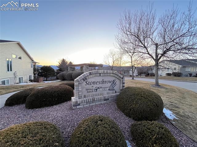 4255 Stonesthrow View