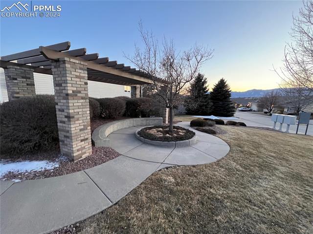 4255 Stonesthrow View