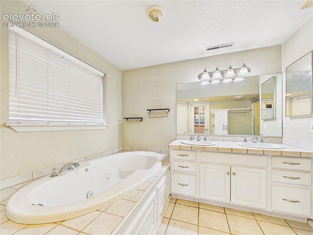 8252 Brigantine Drive
