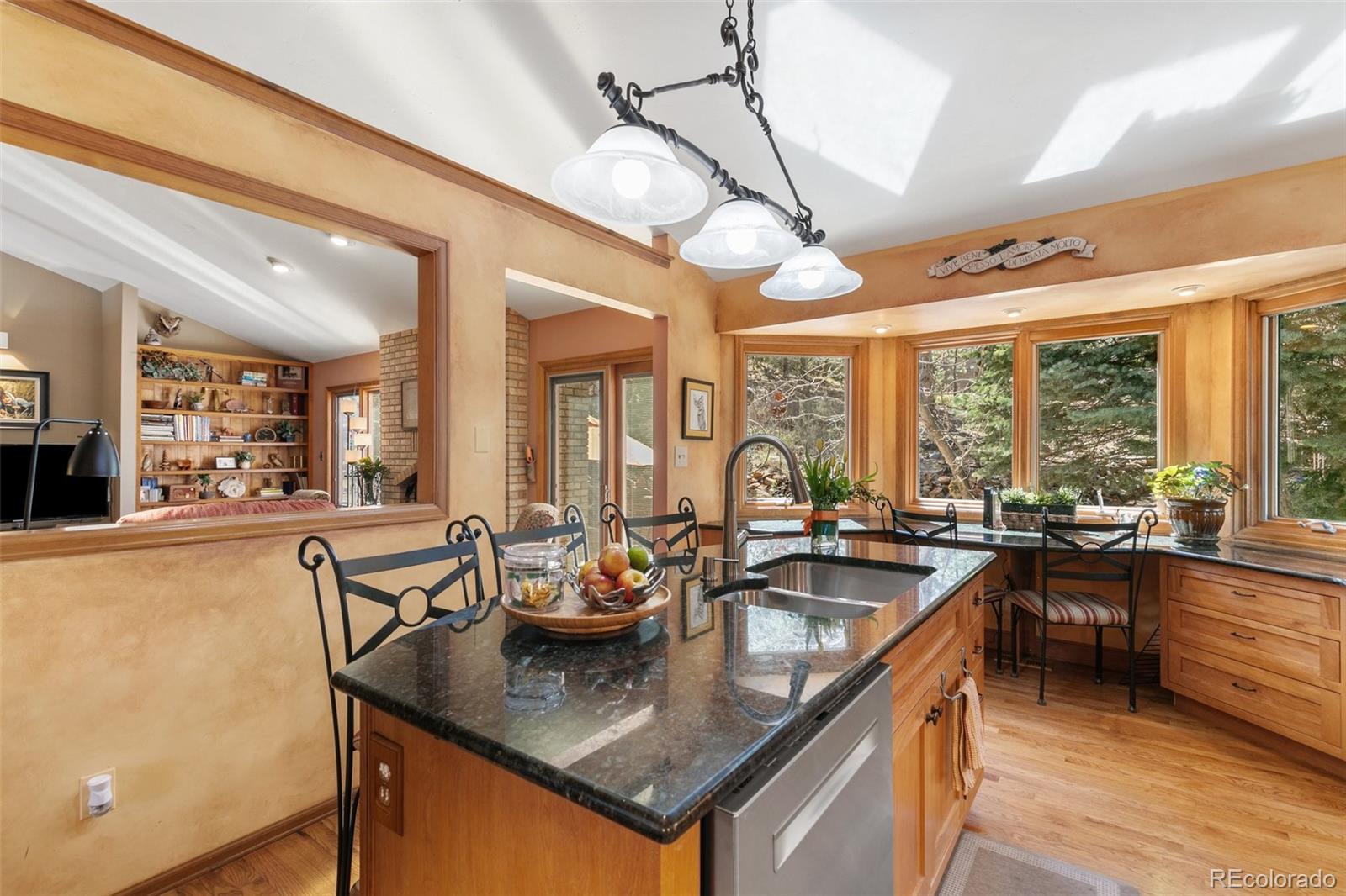 1045 Golden Hills Road