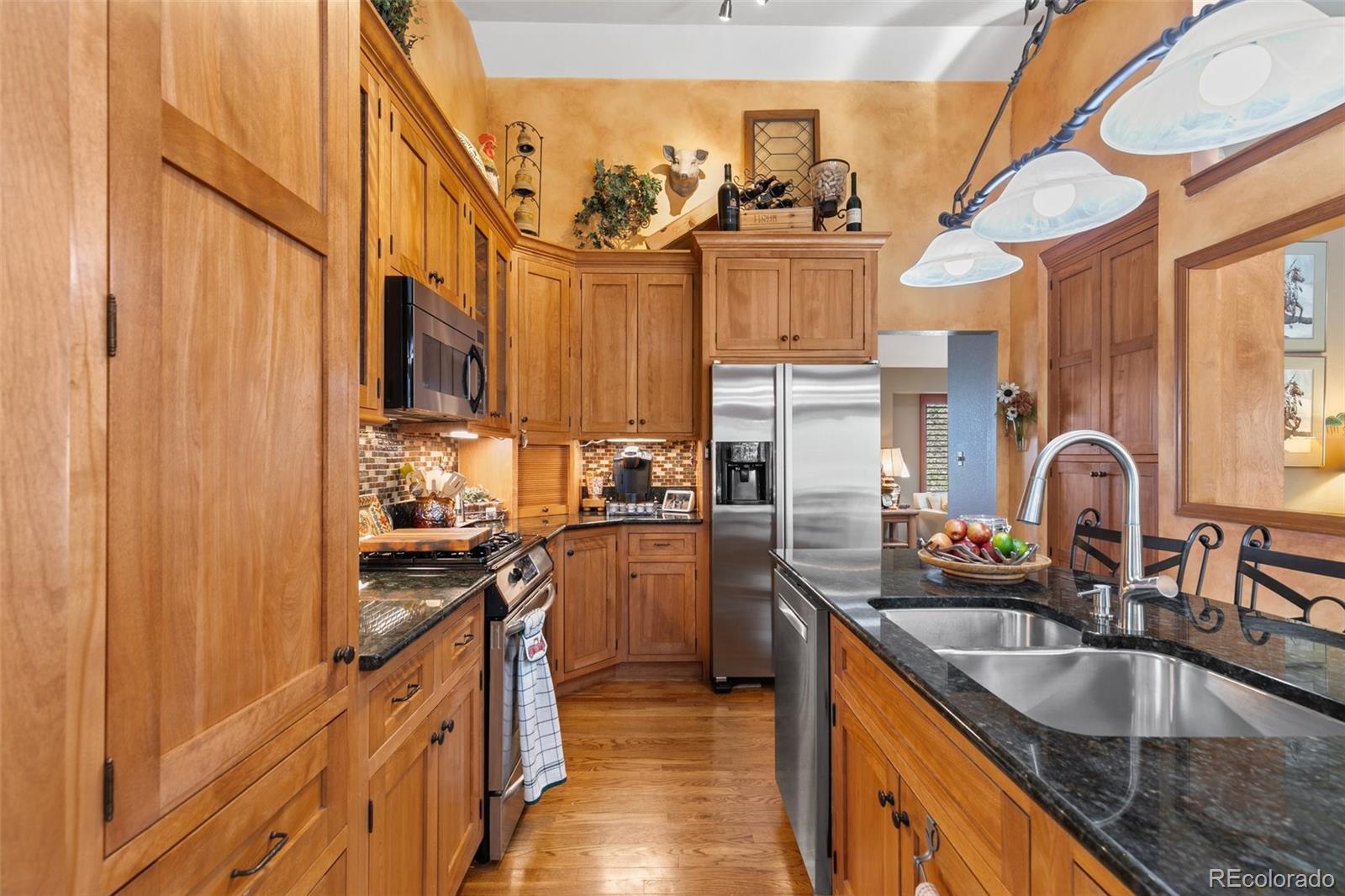 1045 Golden Hills Road