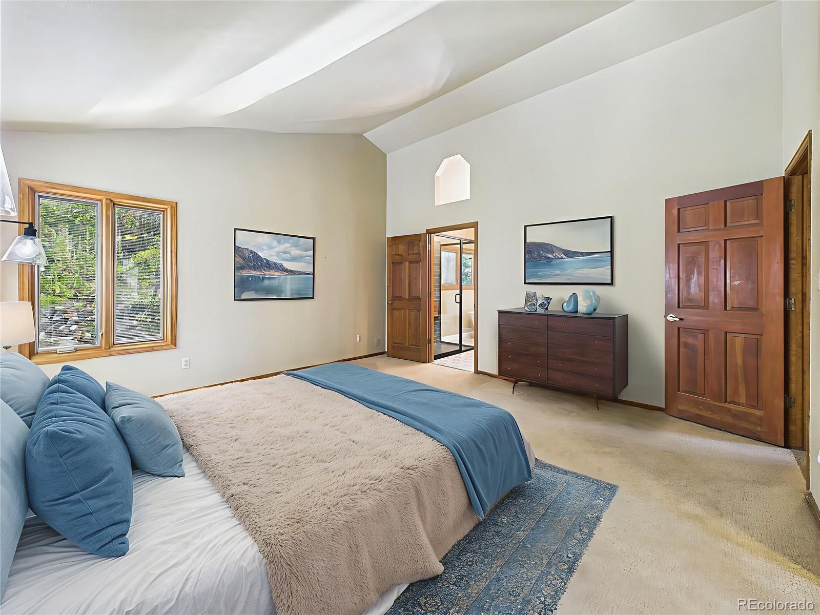 1045 Golden Hills Road