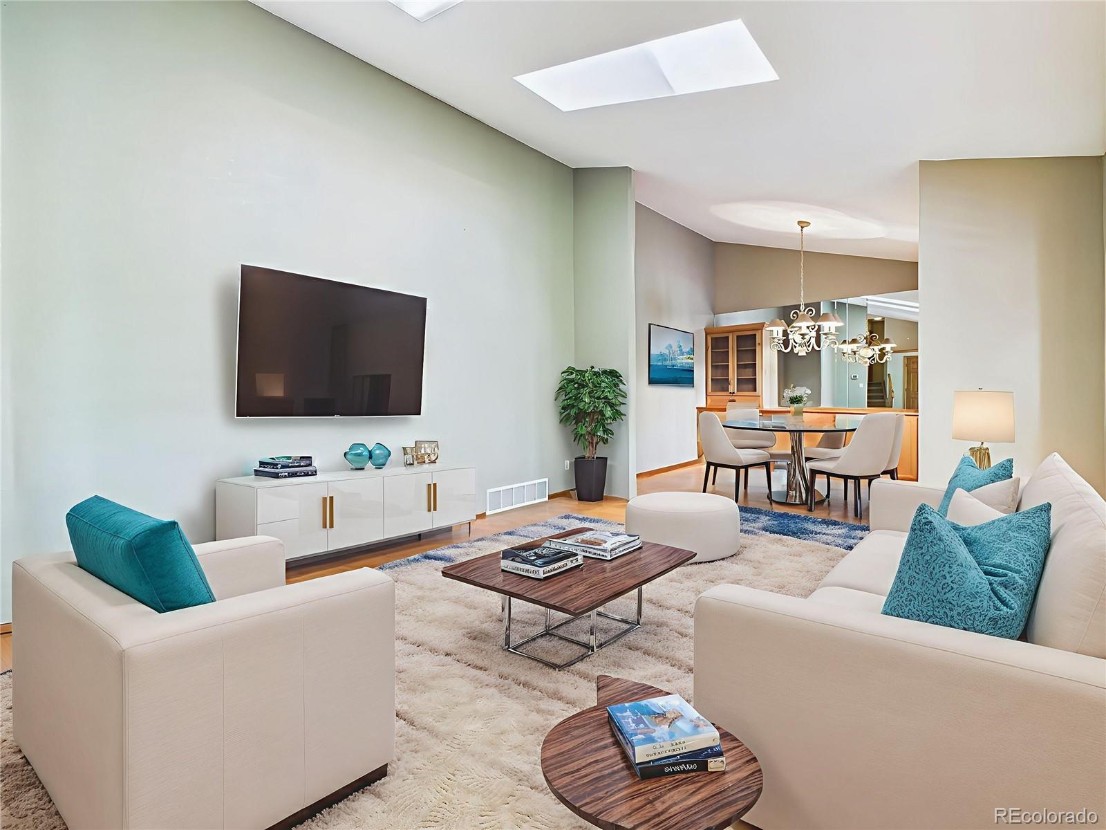 1045 Golden Hills Road