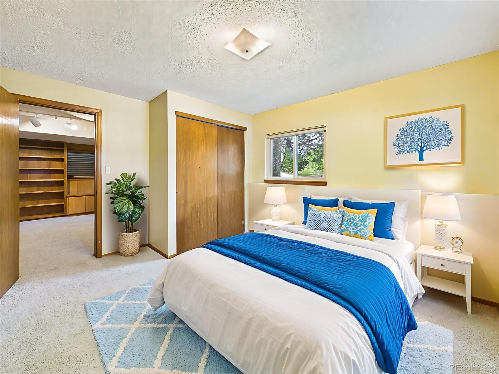 1045 Golden Hills Road