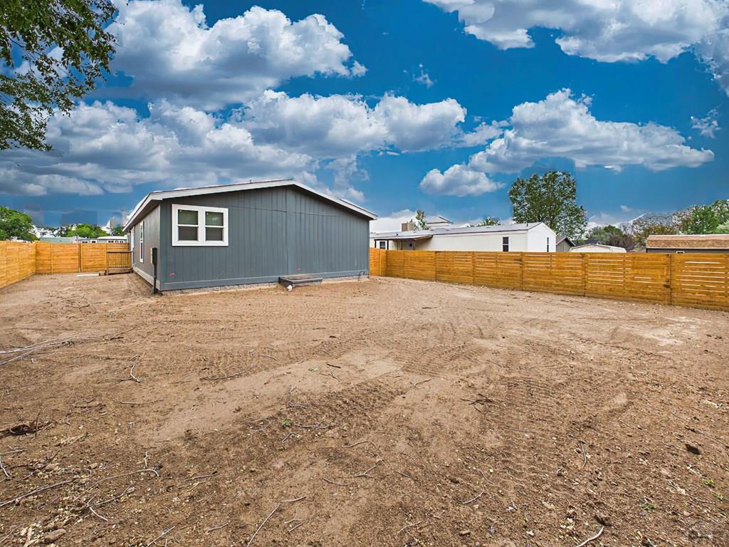 354 E Stewart Dr