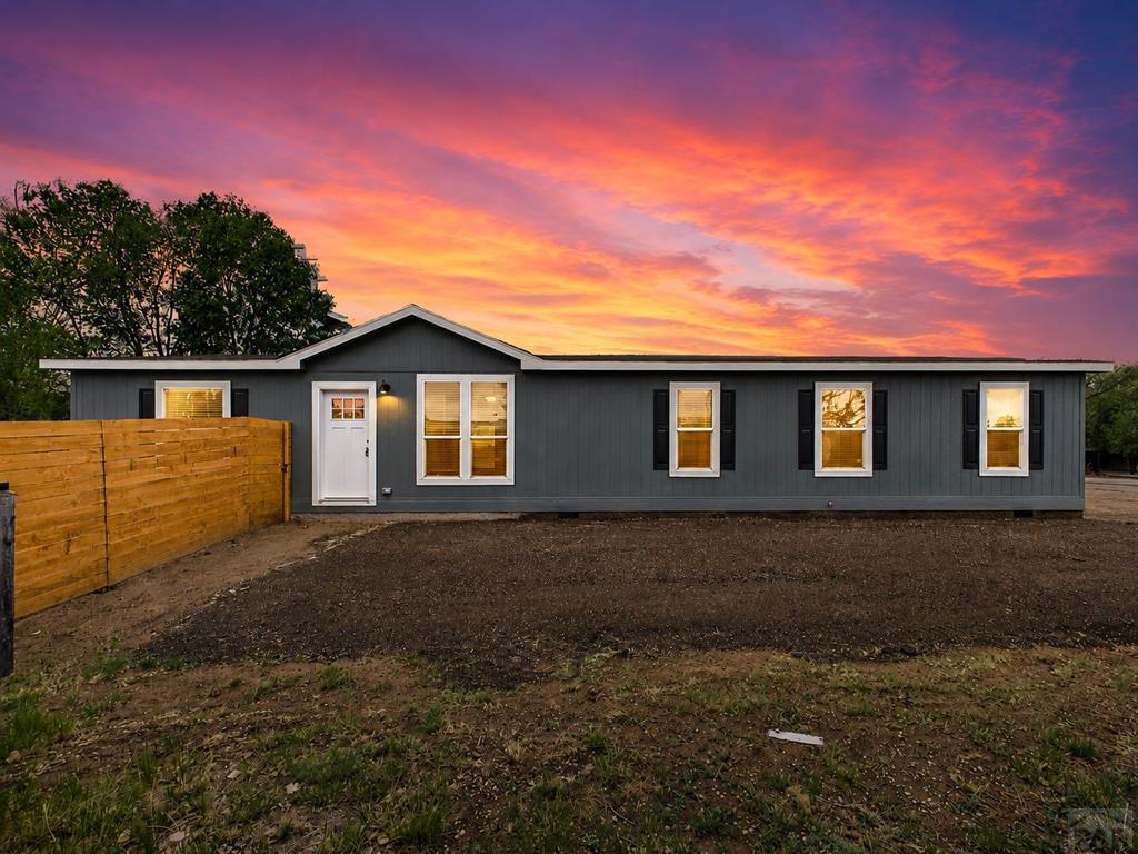 354 E Stewart Dr