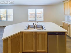 138 E Kipling Drive