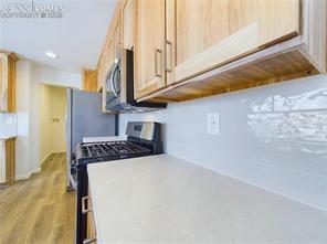 138 E Kipling Drive