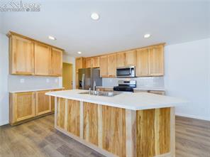 138 E Kipling Drive