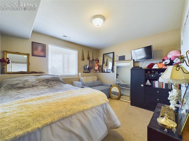 945 Burning Bush Point