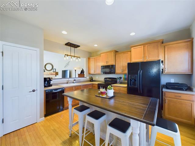 945 Burning Bush Point