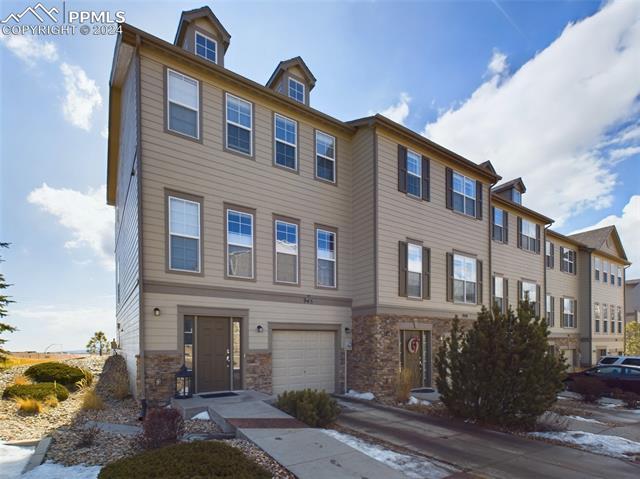 945 Burning Bush Point