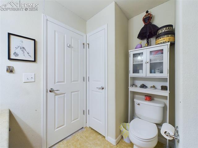 945 Burning Bush Point