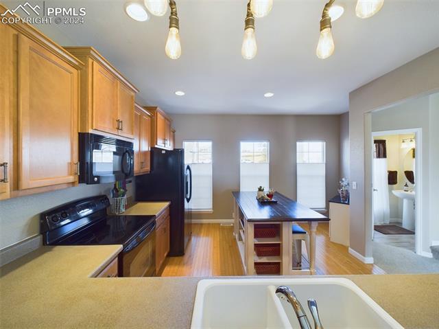 945 Burning Bush Point