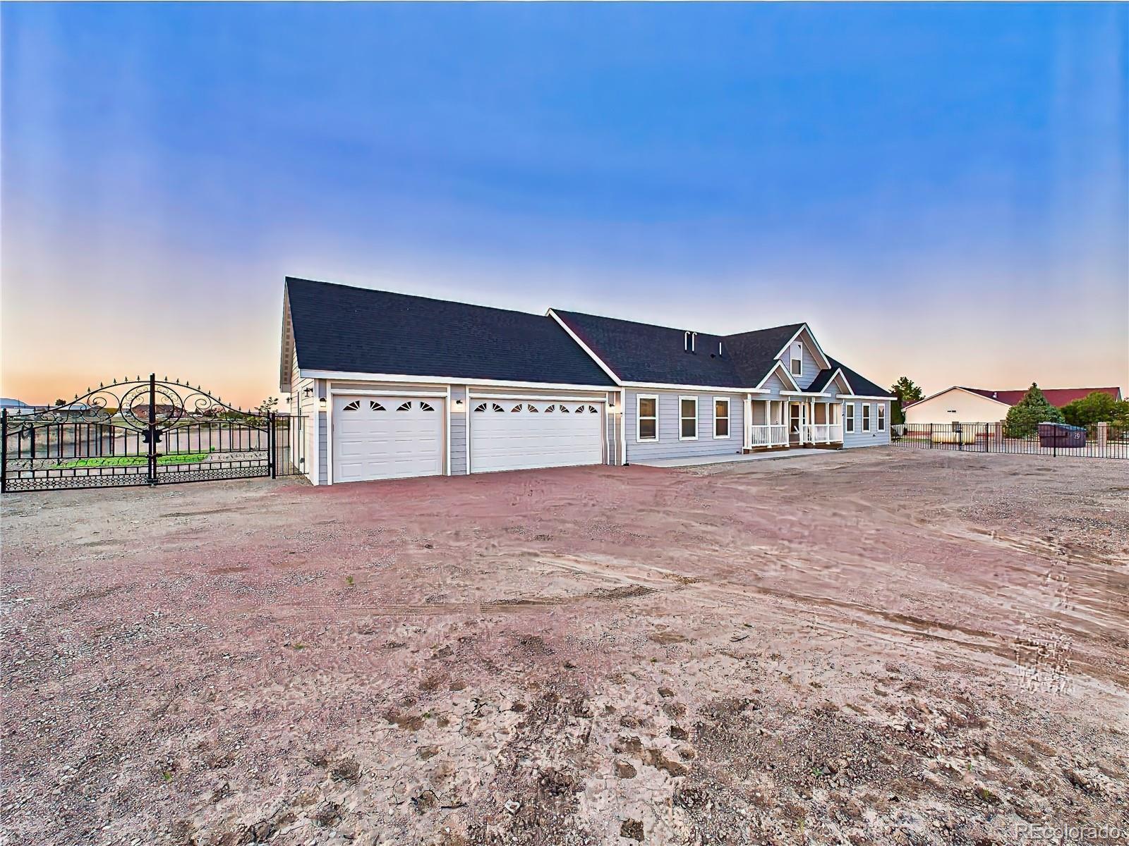 849 E Woodleaf Drive