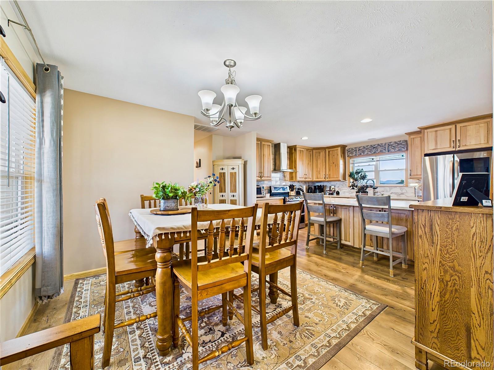 849 E Woodleaf Drive