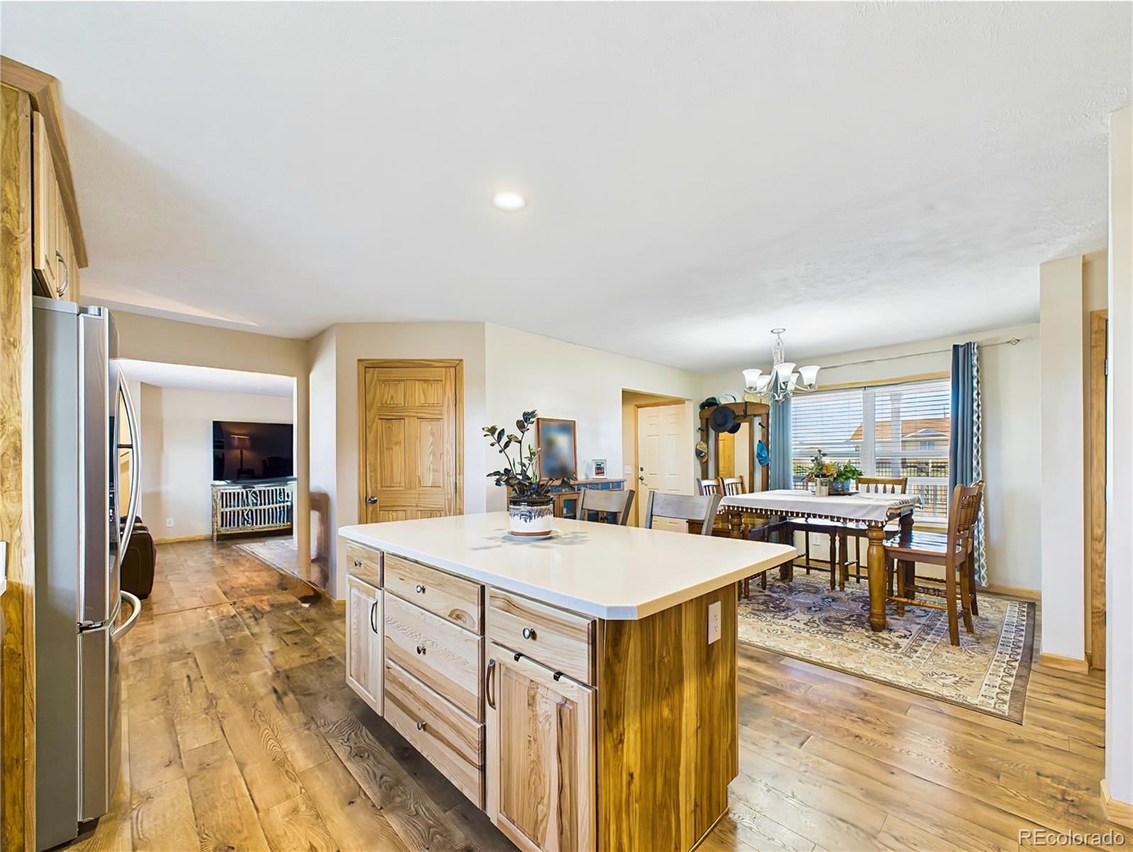 849 E Woodleaf Drive