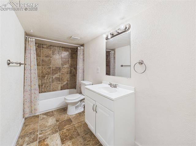 3915 Whittier Drive