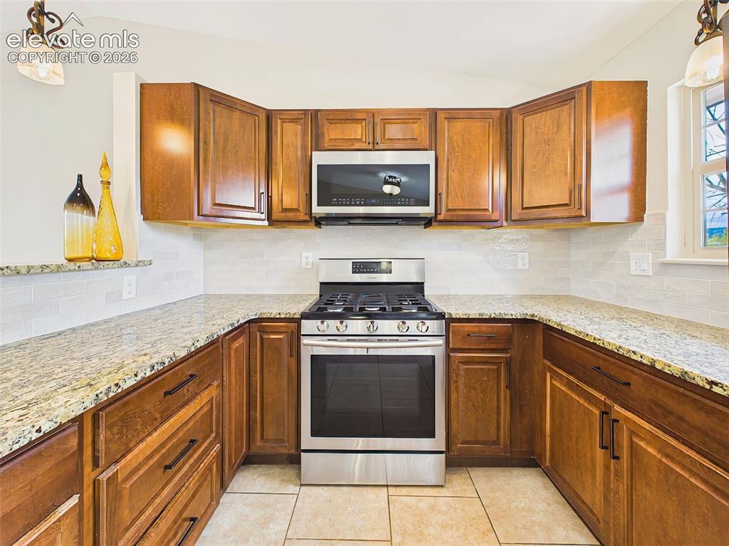 683 Trumbull Lane
