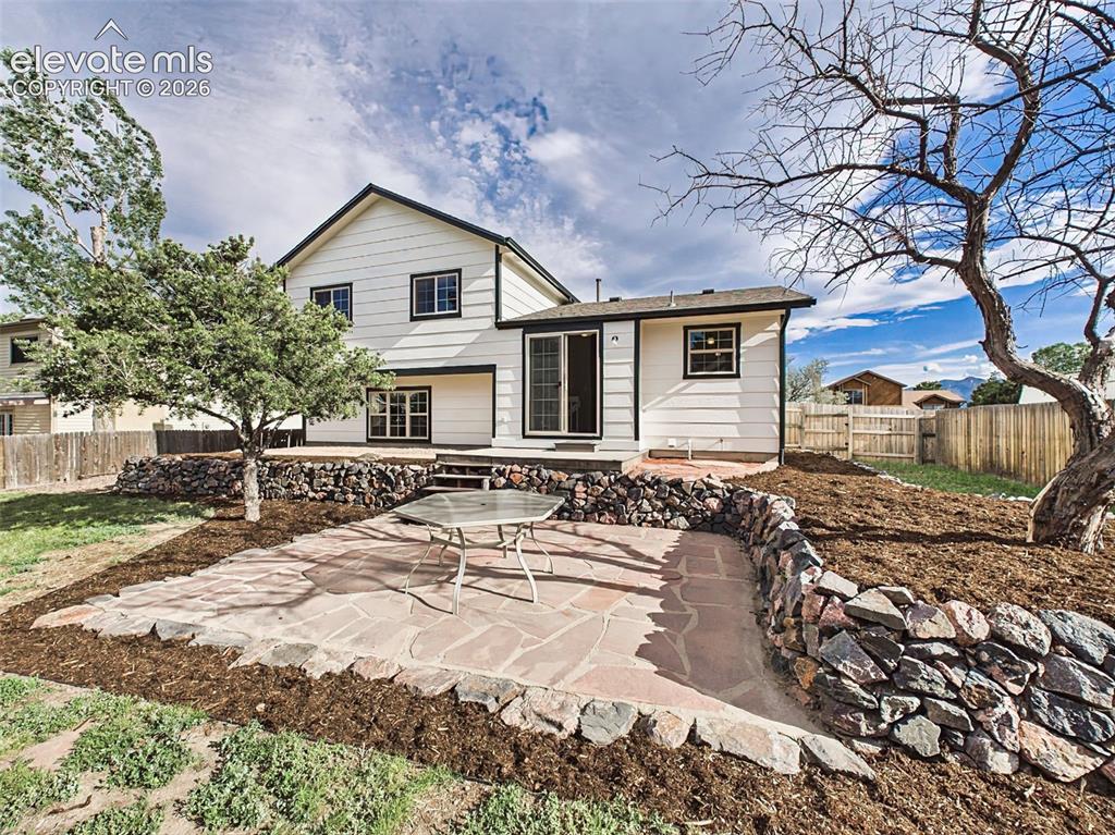 683 Trumbull Lane