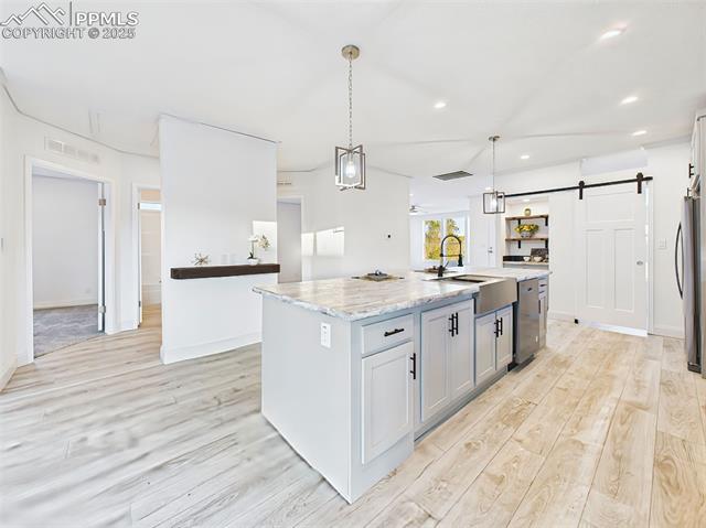 893 S Greenway Avenue