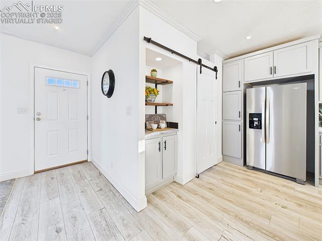 893 S Greenway Avenue