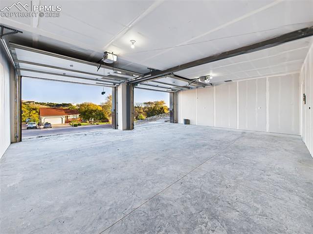 893 S Greenway Avenue