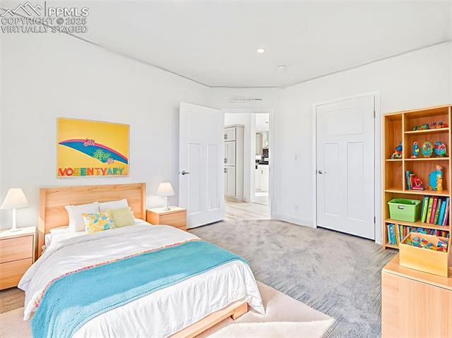 893 S Greenway Avenue