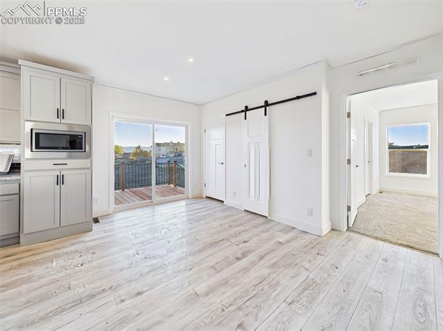 893 S Greenway Avenue