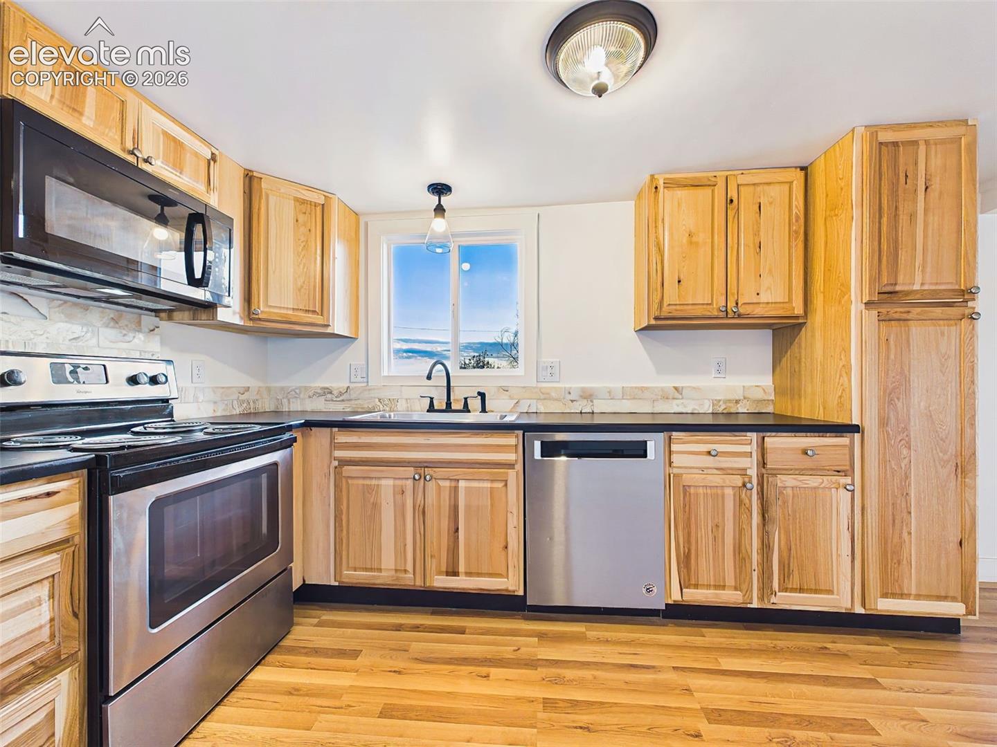 23015 Murphy Road