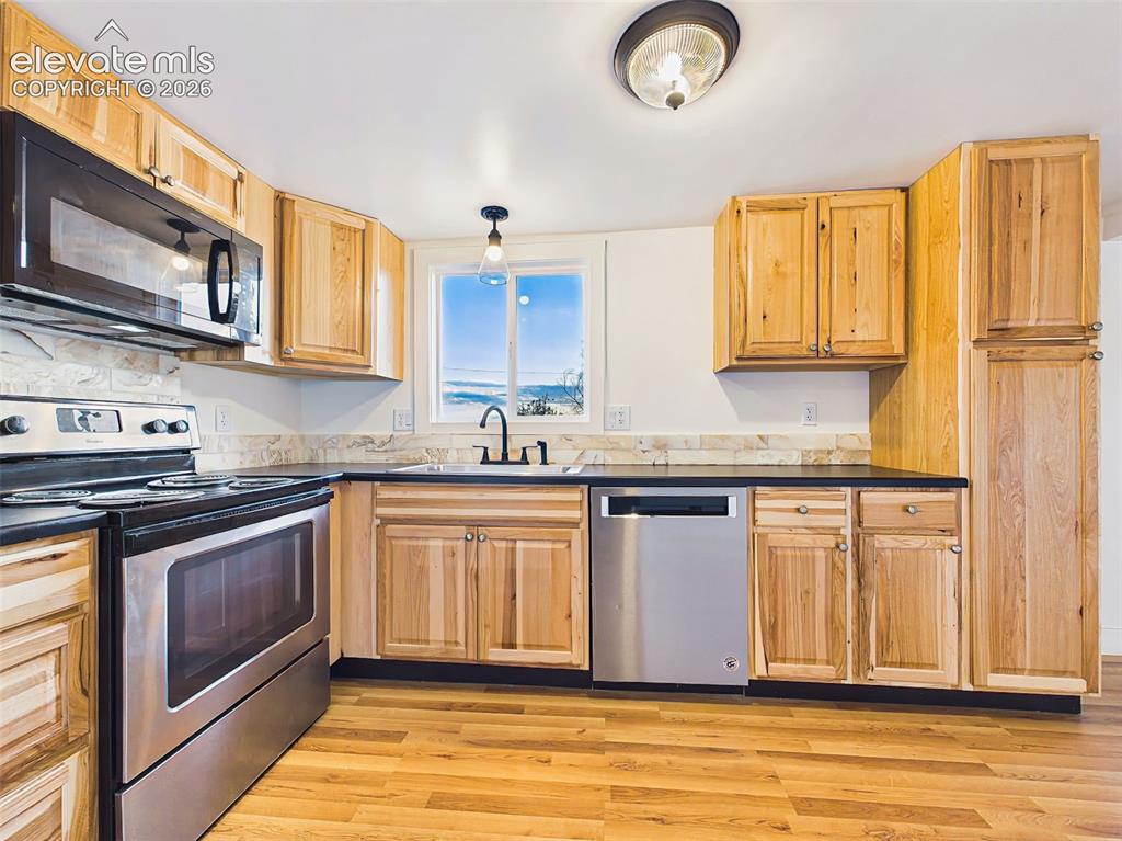 23015 Murphy Road